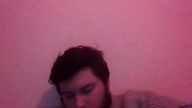 Snapshot of -Zerax- chatting on March 4, 12:07 am -Zerax- online show from March 4, 12:07 am