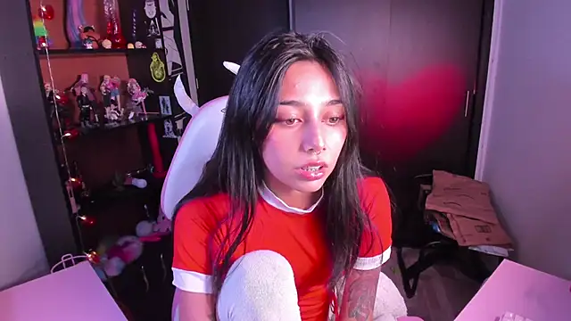 amber yull online show from February 13, 2:07 am