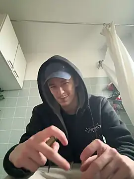 Toyjungee online show from December 20, 2:49 pm