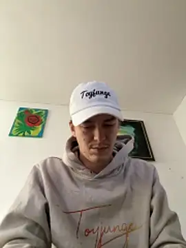 Toyjungee online show from November 22, 1:21 pm