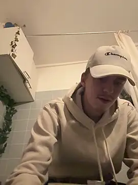 Toyjungee online show from March 6, 7:43 pm