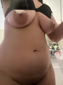 Sarahkhaalifa online show from February 20, 9:10 am