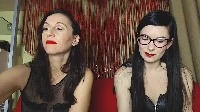 Snapshot of BDSMStars chatting on January 1, 6:37 am BDSMStars online show from January 1, 6:37 am