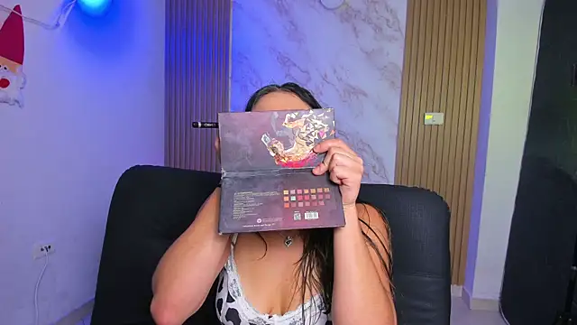 Megan blue7 online show from March 10, 12:15 pm