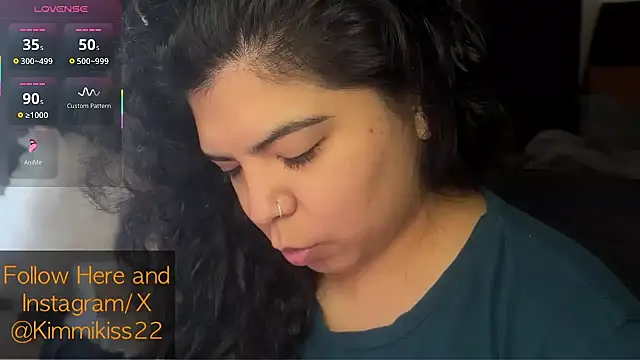 Snapshot of kimmiakiss22 chatting on October 31, 9:05 pm kimmiakiss22 online show from October 31, 9:05 pm