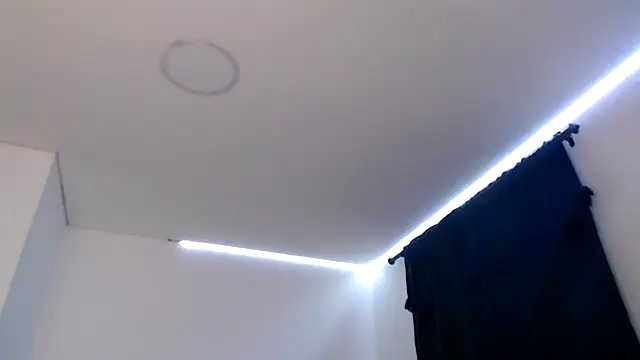 Snapshot of dolcemacca chatting on October 1, 3:34 am dolcemacca online show from October 1, 3:34 am