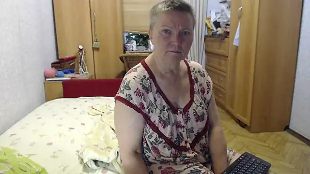 Snapshot of zarinafonliberman chatting on September 19, 6:04 am zarinafonliberman online show from September 19, 6:04 am