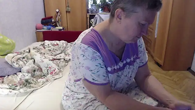 Snapshot of zarinafonliberman chatting on October 4, 6:33 am zarinafonliberman online show from October 4, 6:33 am