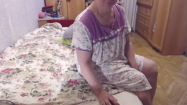 Snapshot of zarinafonliberman chatting on October 15, 5:29 am zarinafonliberman online show from October 15, 5:29 am