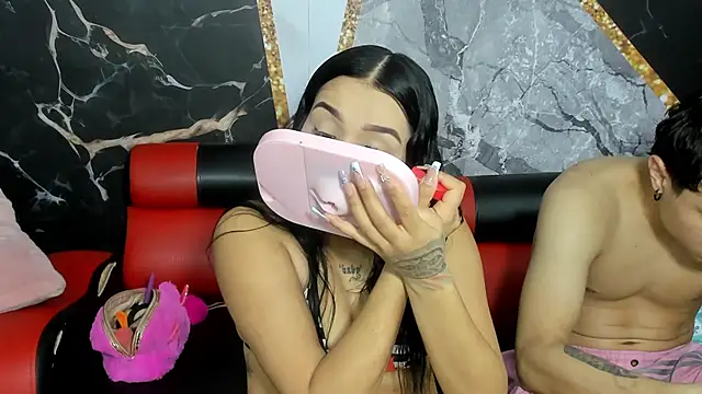 hot-threesome online show from September 27, 7:08 pm