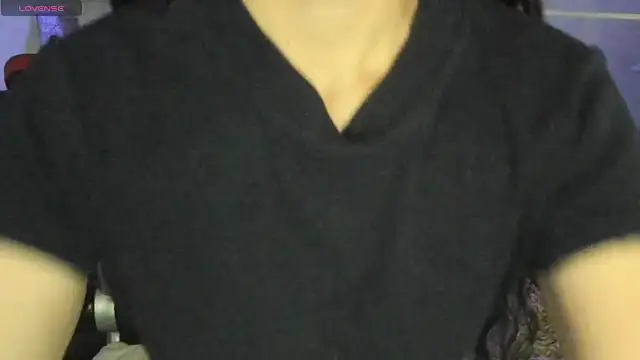 Snapshot of natasha_logan_ chatting on October 20, 4:02 am natasha logan online show from October 20, 4:02 am