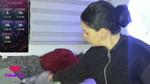 natasha logan  online show from May 22, 4:08 am