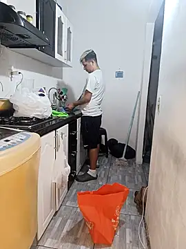 catire2323 online show from September 24, 1:53 am