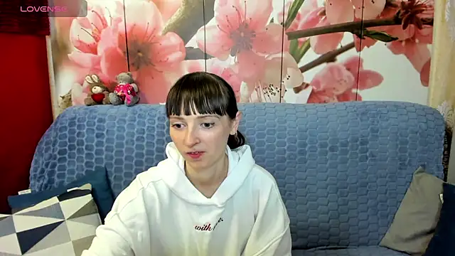 TayanaJons online show from May 14, 7:04 am