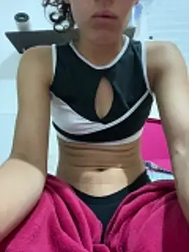 bruna0190 online show from February 11, 2:11 pm