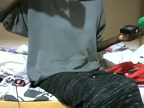 sweet vee42 online show from December 12, 9:51 am