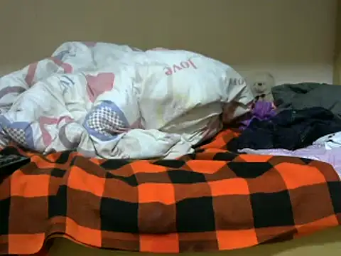 sweet vee42 online show from December 13, 1:22 pm