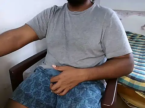 bignaturaldesi online show from December 19, 5:18 am