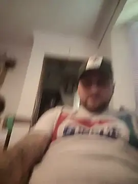 SmallDick    online show from December 17, 9:59 am