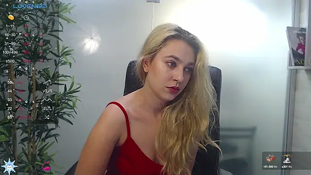 Snapshot of AvaBlue_ chatting on January 14, 3:53 am AvaBlue online show from January 14, 3:53 am