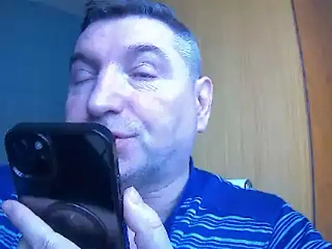 Snapshot of GYurmoka70 chatting on January 23, 8:57 am GYurmoka70 online show from January 23, 8:57 am