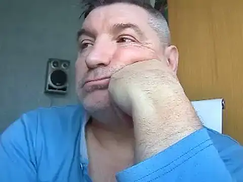 Snapshot of GYurmoka70 chatting on January 24, 8:34 am GYurmoka70 online show from January 24, 8:34 am