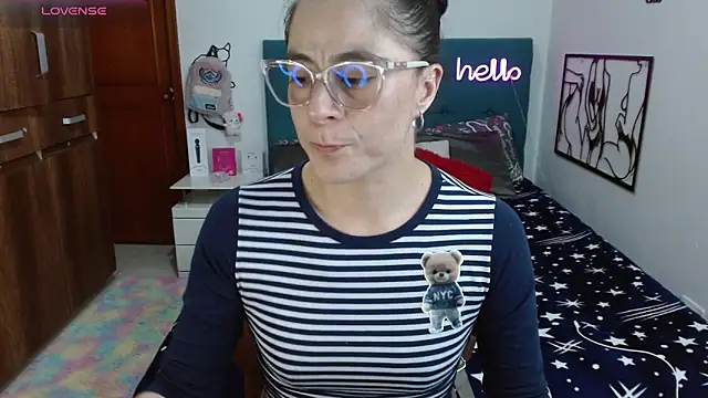 Snapshot of antonella_sweet33 chatting on March 7, 9:01 pm antonella sweet33 online show from March 7, 9:01 pm