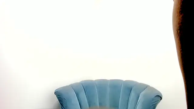 Snapshot of rihanna_abiodun chatting on October 14, 11:27 pm rihanna abiodun online show from October 14, 11:27 pm