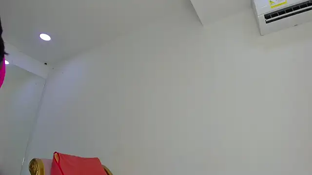rihanna abiodun online show from May 8, 5:51 pm