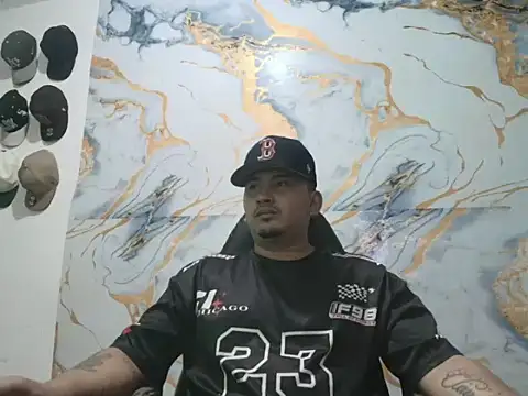 myke andrade online show from June 18, 5:19 am