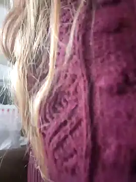 GoldenFlameGoddess online show from February 5, 11:39 pm