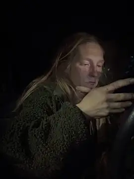 GoldenFlameGoddess online show from November 26, 3:29 am