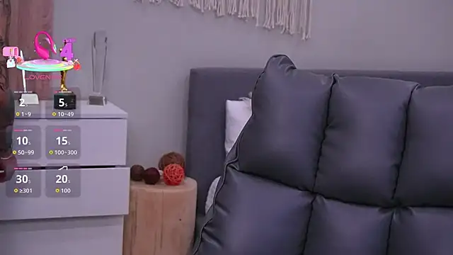 Molly Jons online show from November 26, 1:06 am