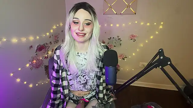 Starr1123 online show from March 6, 4:42 am