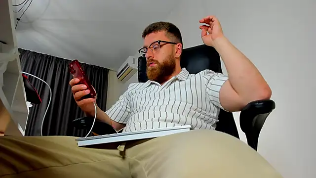 Findom guy online show from May 9, 6:02 pm
