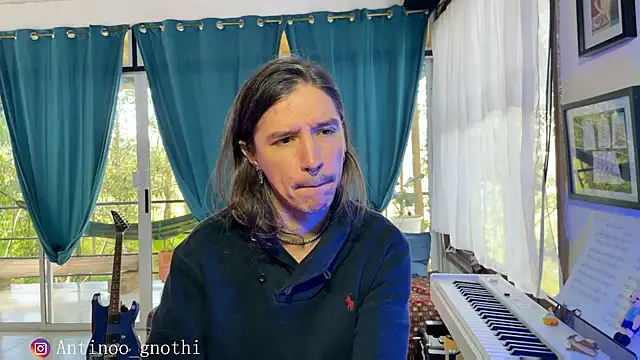 Snapshot of Antinoo_Gnothi chatting on December 9, 5:19 pm Antinoo Gnothi online show from December 9, 5:19 pm