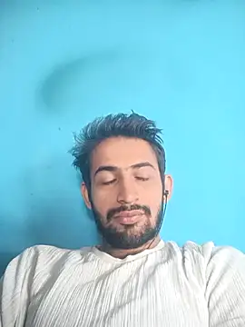 Snapshot of villian___ chatting on November 17, 6:41 am villian online show from November 17, 6:41 am