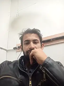 Snapshot of villian___ chatting on November 21, 3:33 pm villian online show from November 21, 3:33 pm