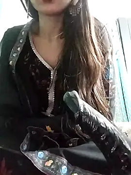 Snapshot of Noor_Darliing chatting on January 1, 6:27 pm Noor Darliing online show from January 1, 6:27 pm