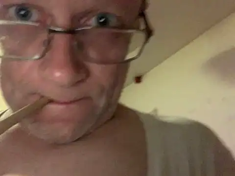 Sissynipple69 online show from May 29, 11:47 pm
