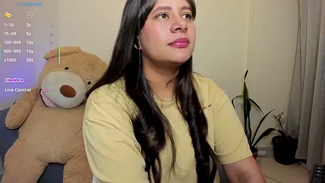 emily adams01 online show from May 13, 11:33 pm