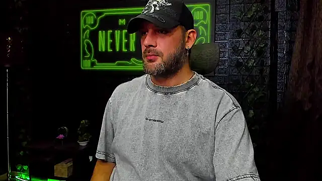 Snapshot of LexXHardy chatting on September 20, 7:48 pm LexXHardy online show from September 20, 7:48 pm