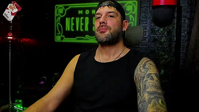 Snapshot of LexXHardy chatting on September 21, 4:41 pm LexXHardy online show from September 21, 4:41 pm