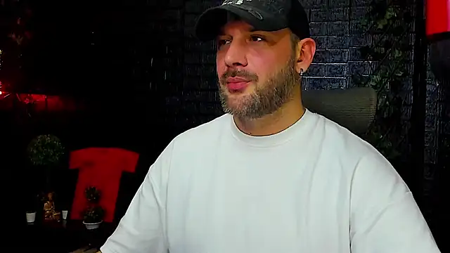 Snapshot of LexXHardy chatting on October 25, 11:32 pm LexXHardy online show from October 25, 11:32 pm