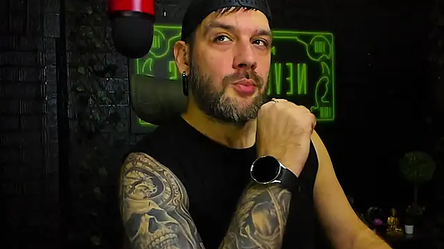 LexXHardy online show from November 11, 5:57 pm