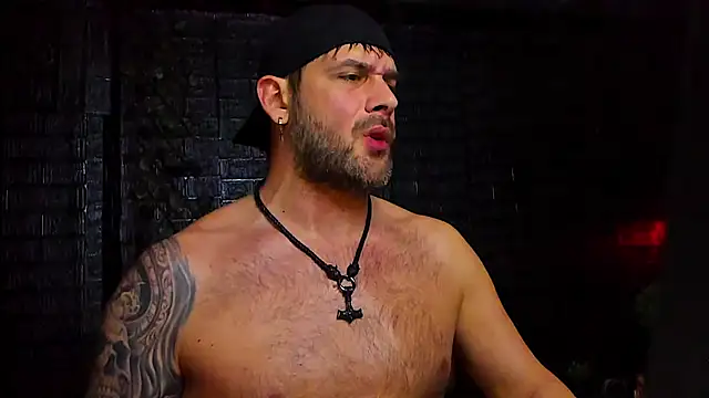 LexXHardy online show from December 4, 11:57 pm