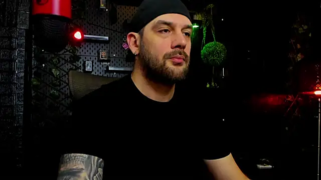 LexXHardy online show from April 1, 2:47 pm