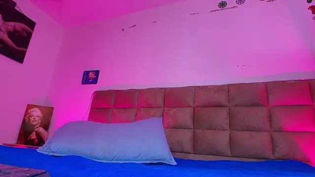  sex mia online show from September 21, 7:15 pm