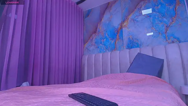  sex mia online show from April 29, 7:20 pm