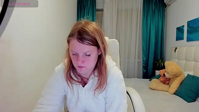 Kathlyn  Heath online show from December 31, 12:32 am